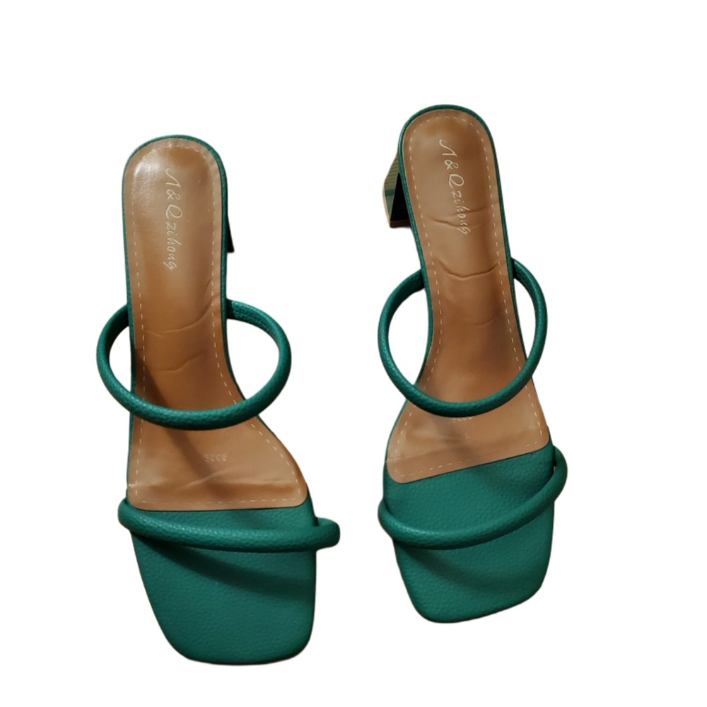 SHEIN Green Strappy Block Heel Sandals